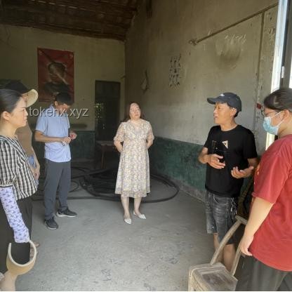 河南酷暑下山村女老师的教育坚守：执着守护，共筑希望